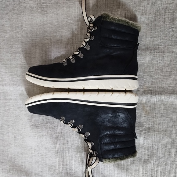 Cliffs By White Mountain Bootie Size 10M - Picture 6 of 9